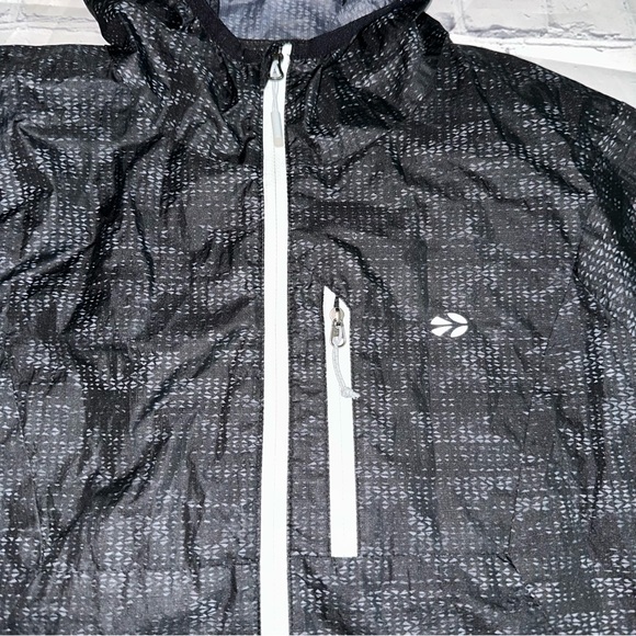 Women’s windshell jacket - Picture 3 of 6